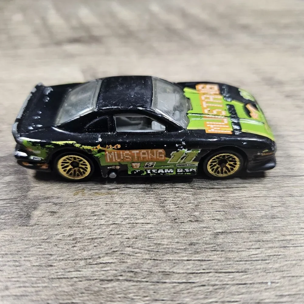 Hot Wheels Ford Mustang Cobra Diecast 1/64 Mattel Loose Toy Car